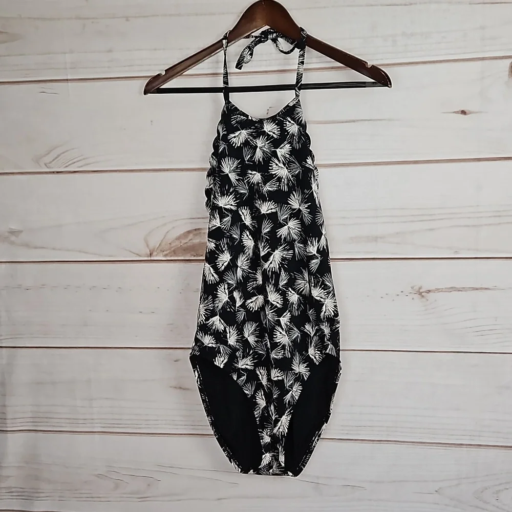 La Blanca Petal Pusher One-Piece Women's - Picture 5 of 14